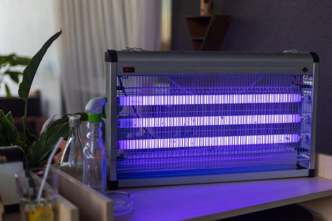 ELECTRONIC INSECT KILLER